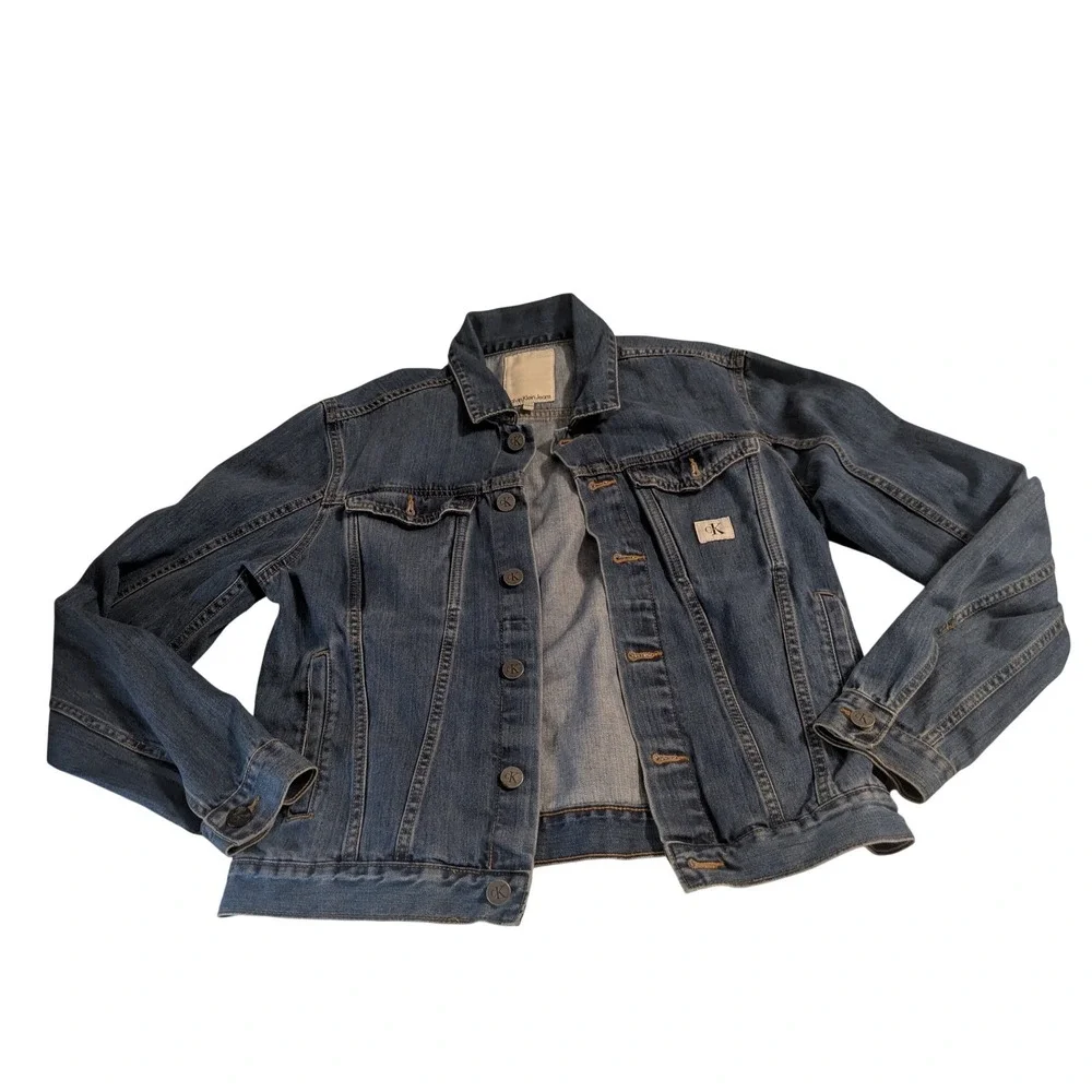 Calvin Klein Jeans Mens Medium Wash Denim Trucker Jacket Blue Size L Logo Patch